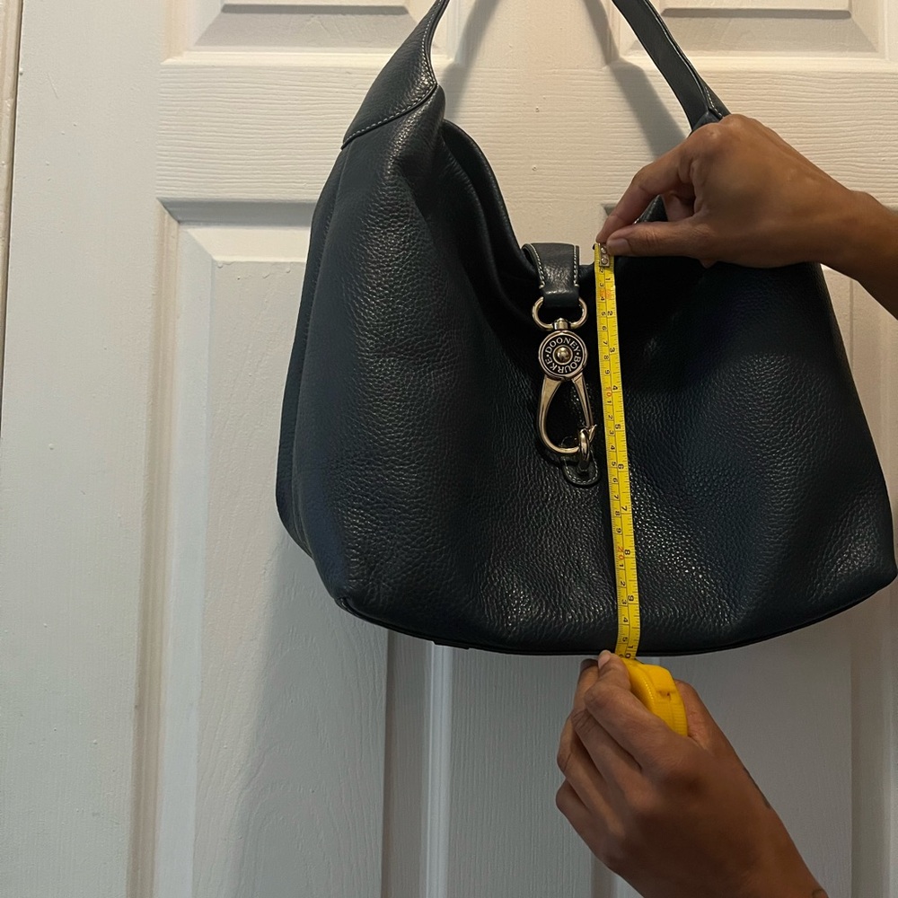 Dooney Bourke bag - Picture 12 of 12